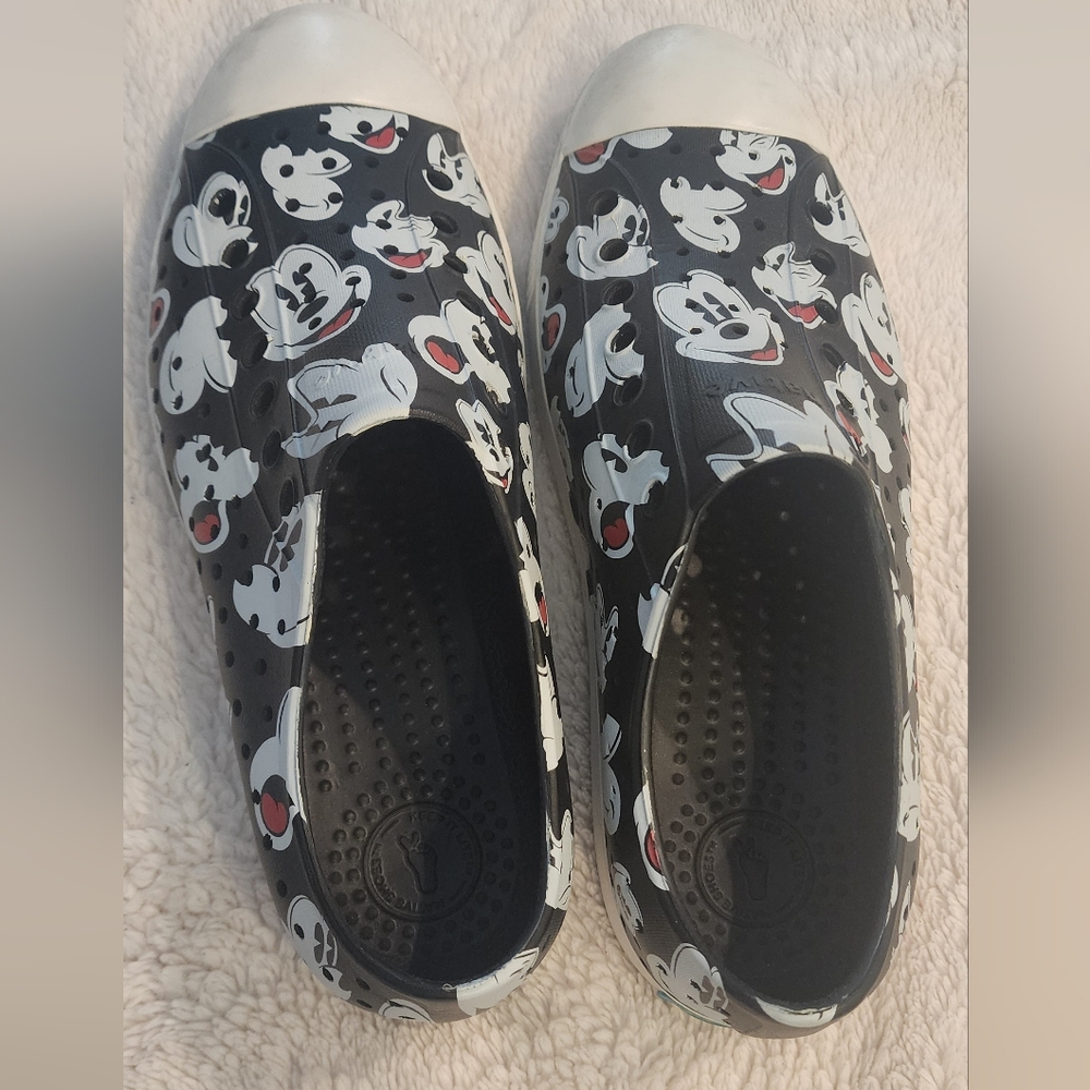 Native Women's Sneakers - Black and White Mickey Mouse W9/M7